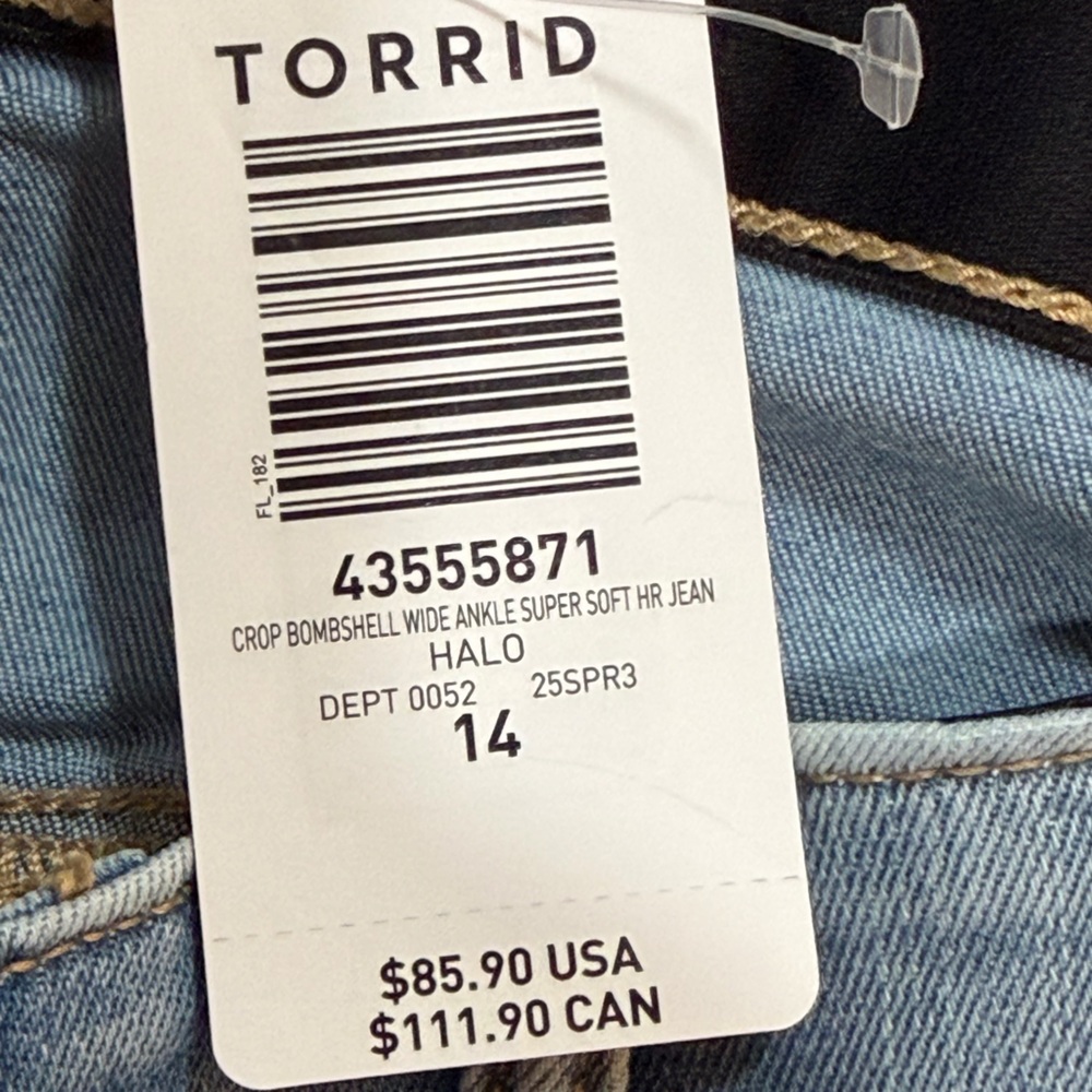 torrid Medium Blue Denim Bombshell Wide Leg Ankle Crop Jeans sz 14 - Picture 4 of 12